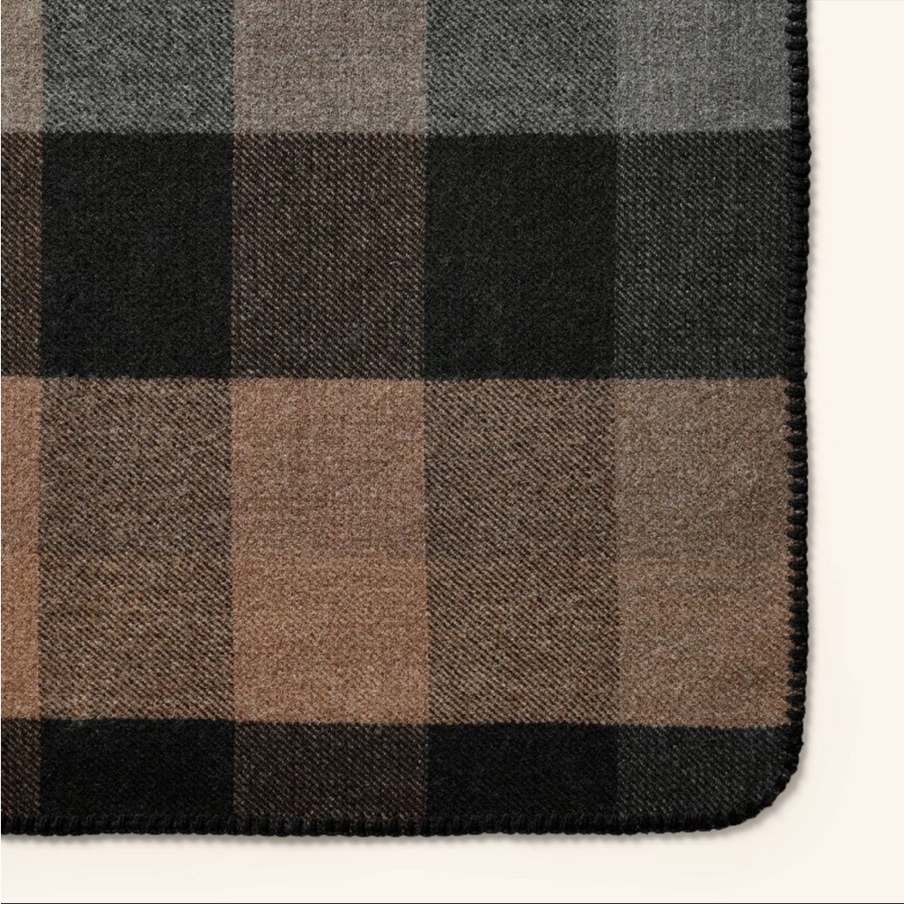 NWT Woolrich x Target Patchwork Plaid Blanket - Picture 3 of 6
